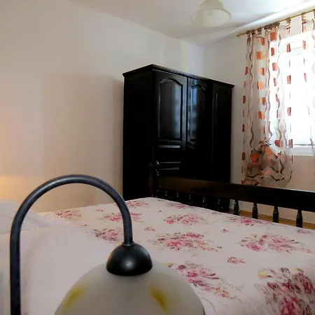 Apartment Roko *