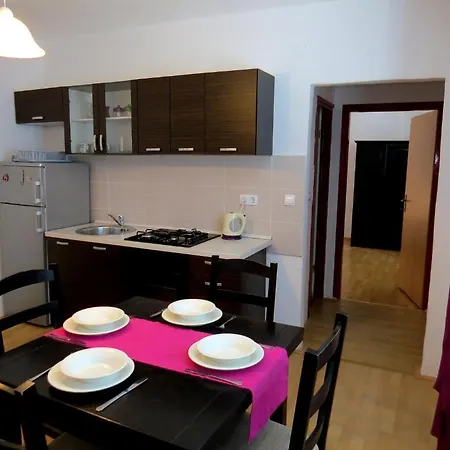 Roko Apartment *