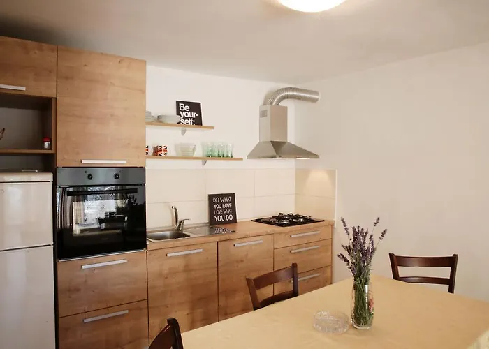 Roko Apartment Tisno