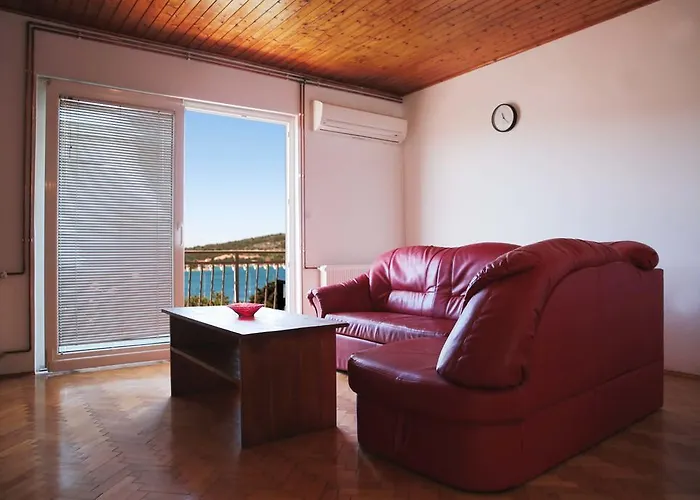 Roko Apartment Tisno